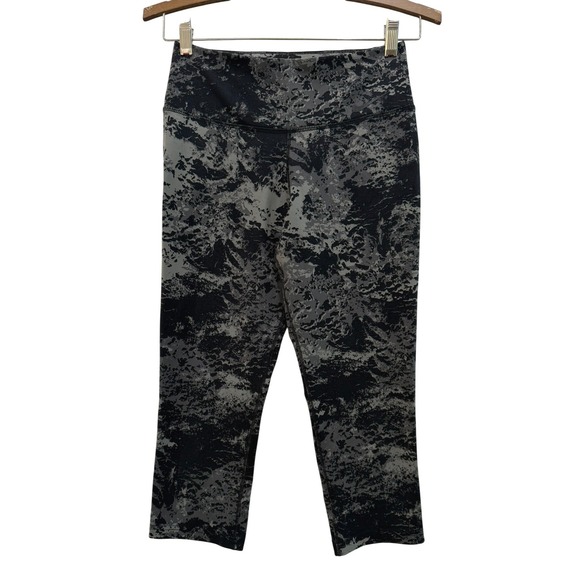 Nike Pants - Nike Dri-FIT Womens Grey‎ Black Abstract Print Cropped Leggings Size S Small